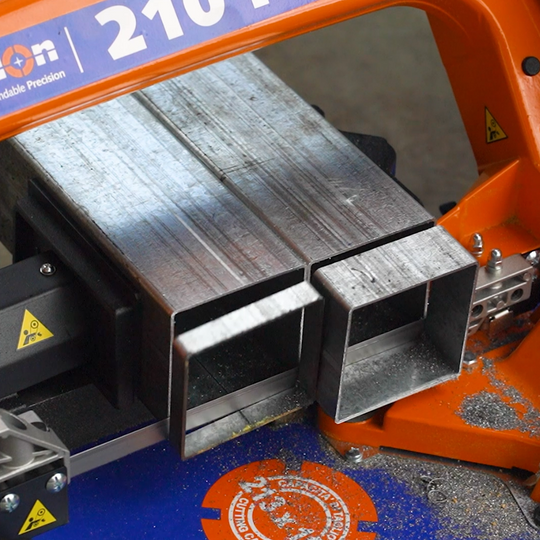 PHW 210 Portable Bandsaw with Wheels